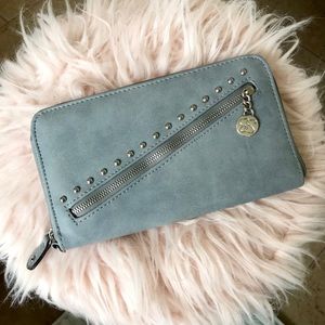 👛Grey Jessica Simpson Wallet💁🏼‍♀️
